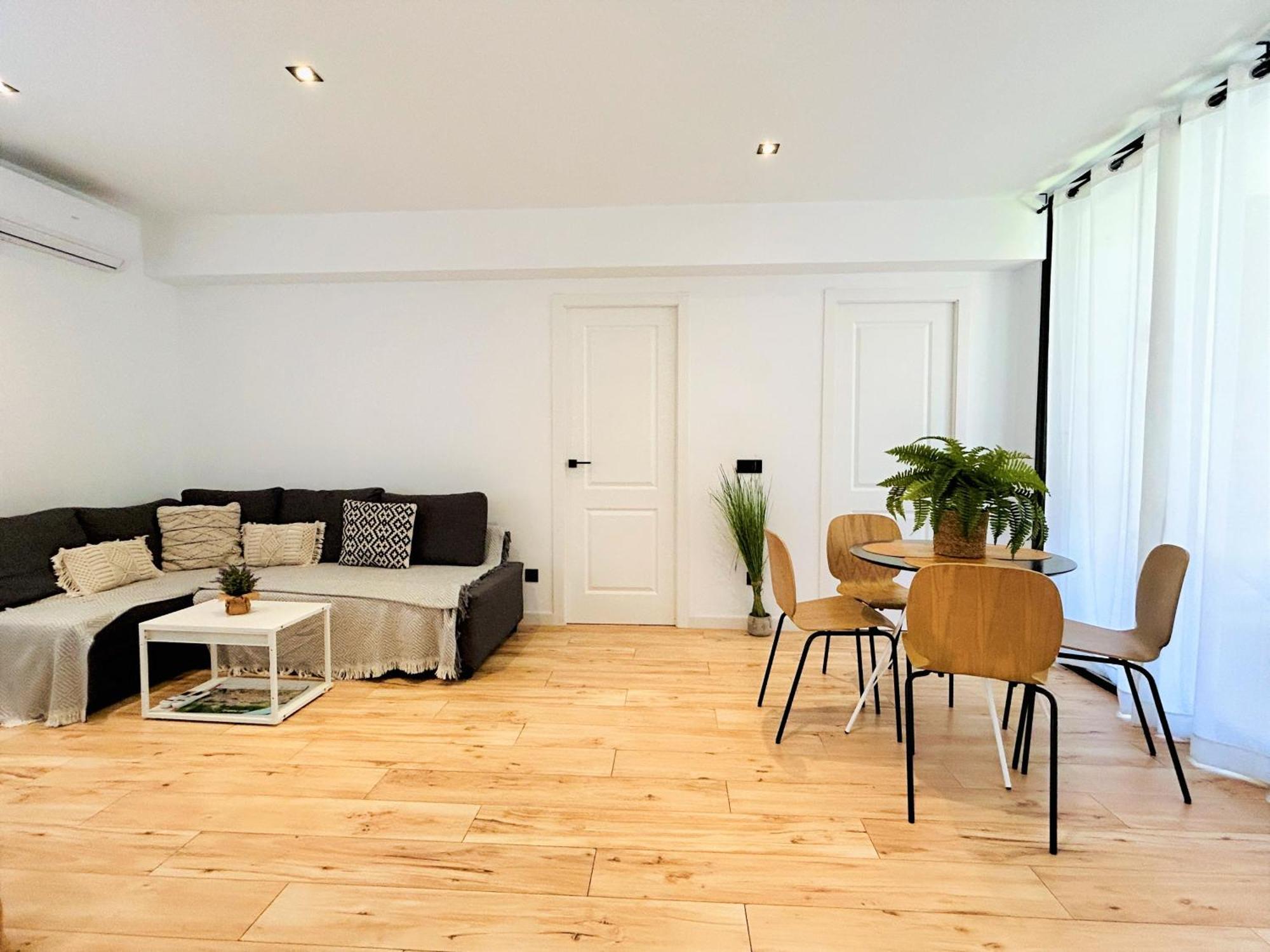 Ecochic Apartment In Fuengirola Center ภายนอก รูปภาพ